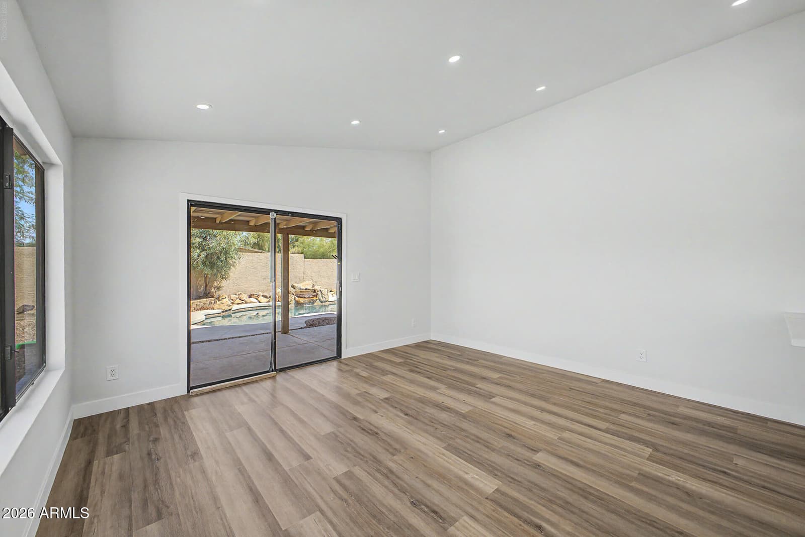 22221 N 31st Drive, Phoenix, AZ 85027 — photo 7 of 28