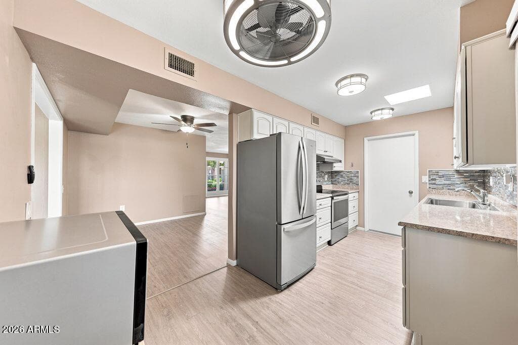17026 N Pinion Lane, Sun City, AZ 85373 — photo 12 of 62