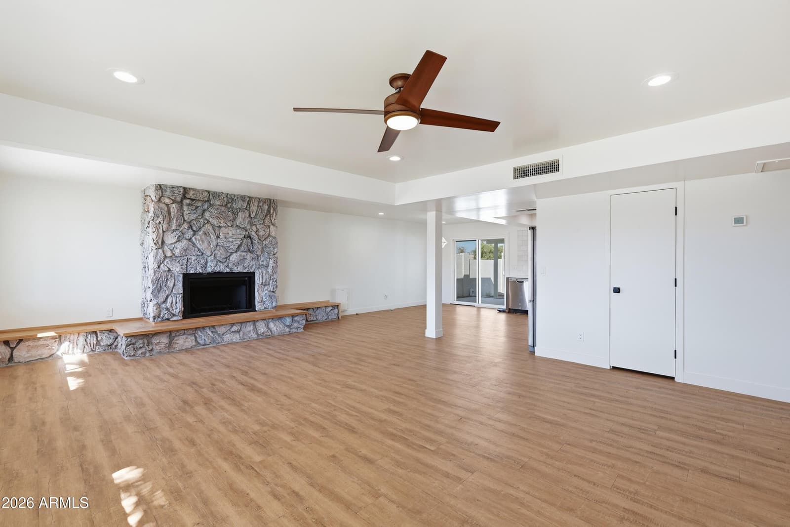 1 N Cottonwood Drive, Gilbert, AZ 85234 — photo 4 of 32