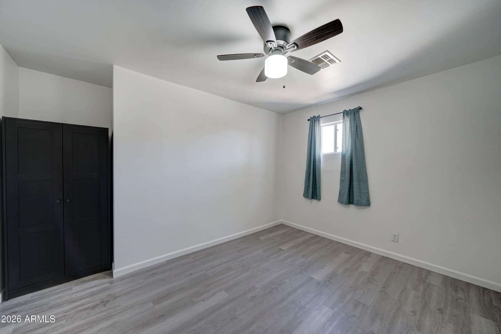 1124 W Cochise Drive, Phoenix, AZ 85021 — photo 27 of 32