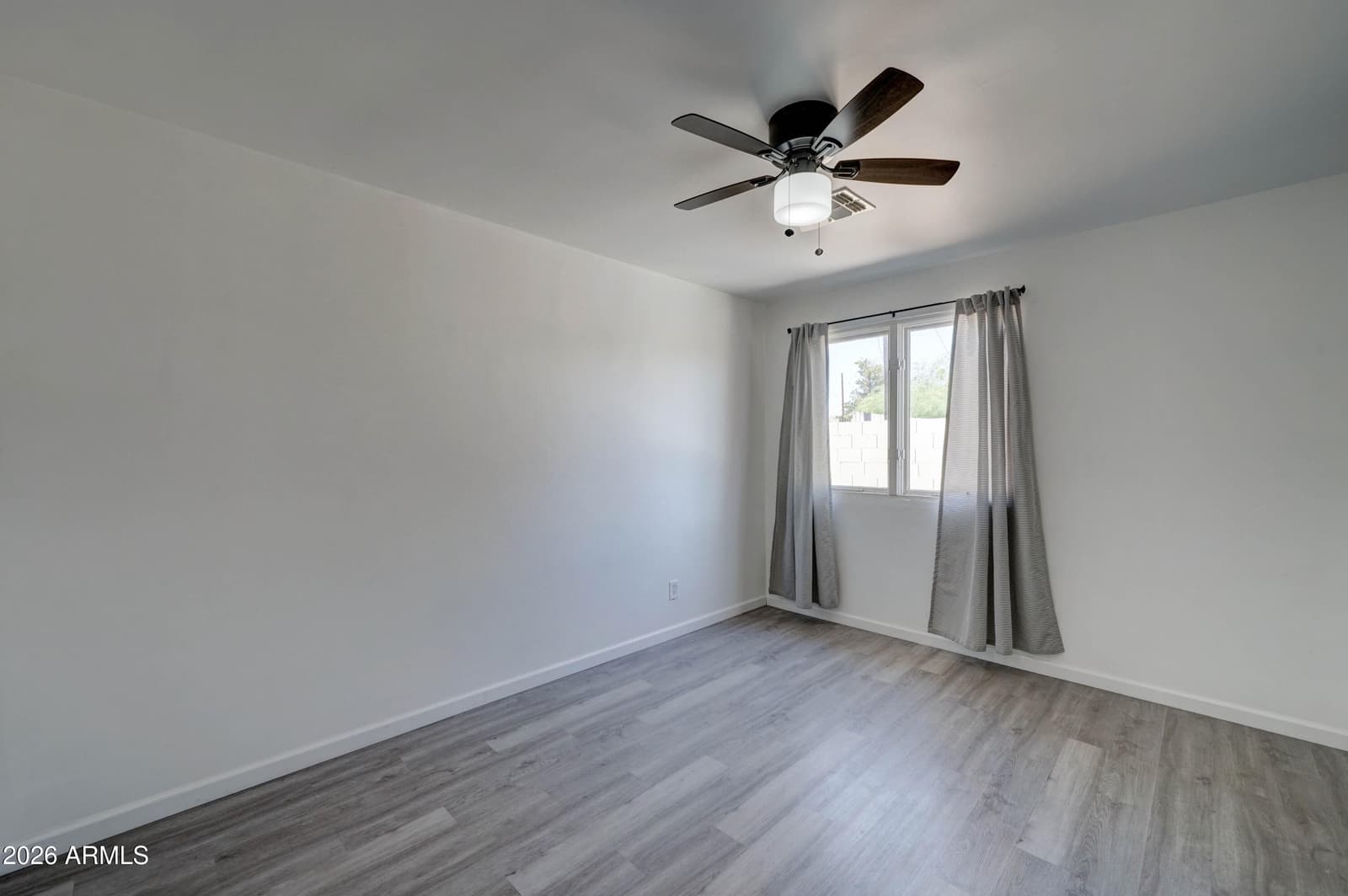 1124 W Cochise Drive, Phoenix, AZ 85021 — photo 29 of 32