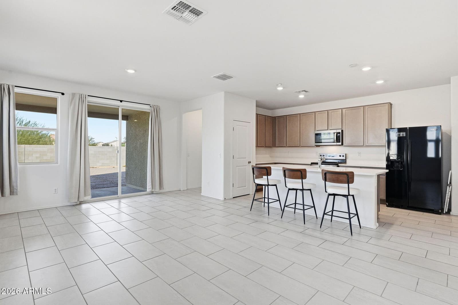 3807 S 83rd Drive, Tolleson, AZ 85353 — photo 2 of 28