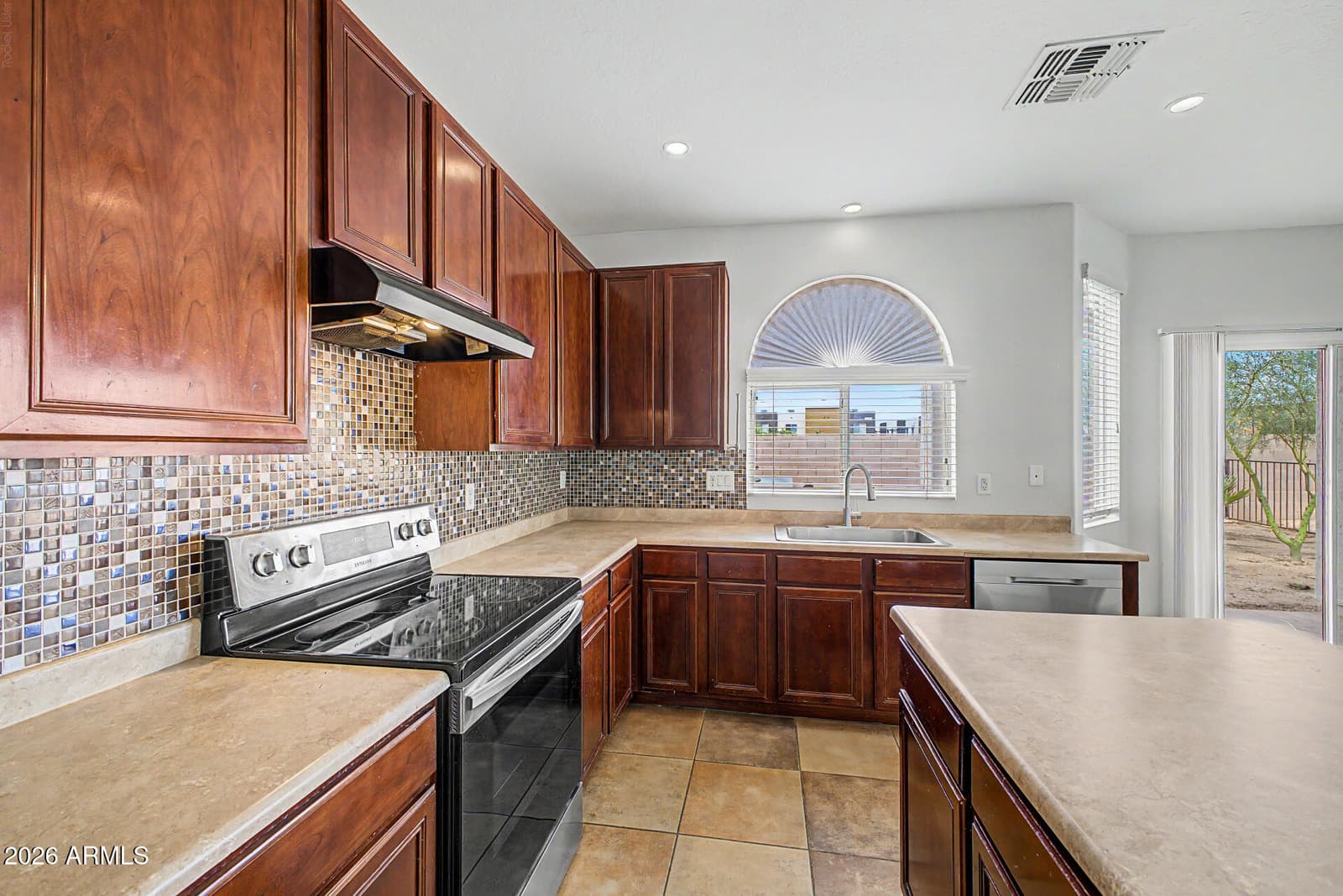 2642 S 90th Glen, Tolleson, AZ 85353 — photo 10 of 30