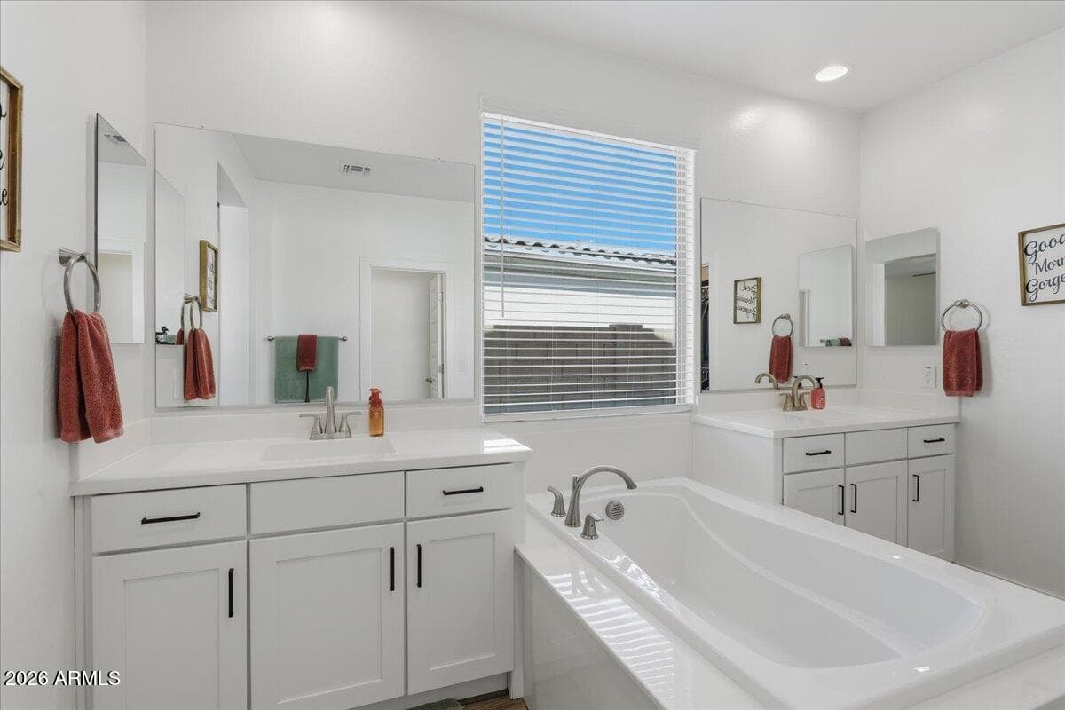 14195 W Faye Way, Surprise, AZ 85387 — photo 7 of 48
