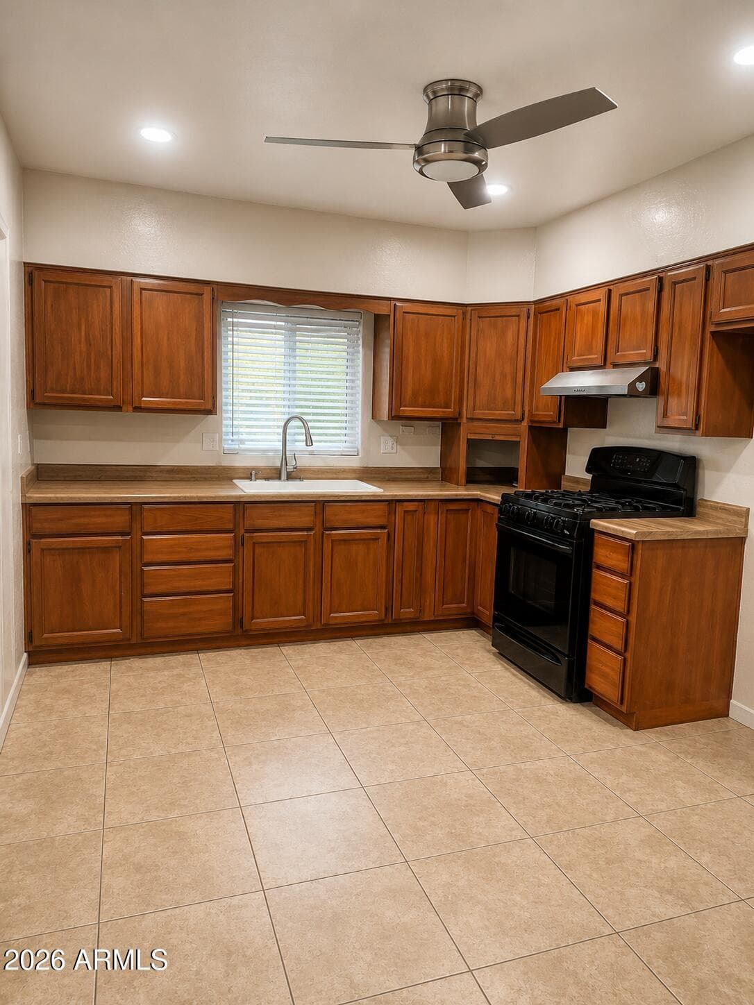 2206 N 15th Avenue, Phoenix, AZ 85007 — photo 4 of 16