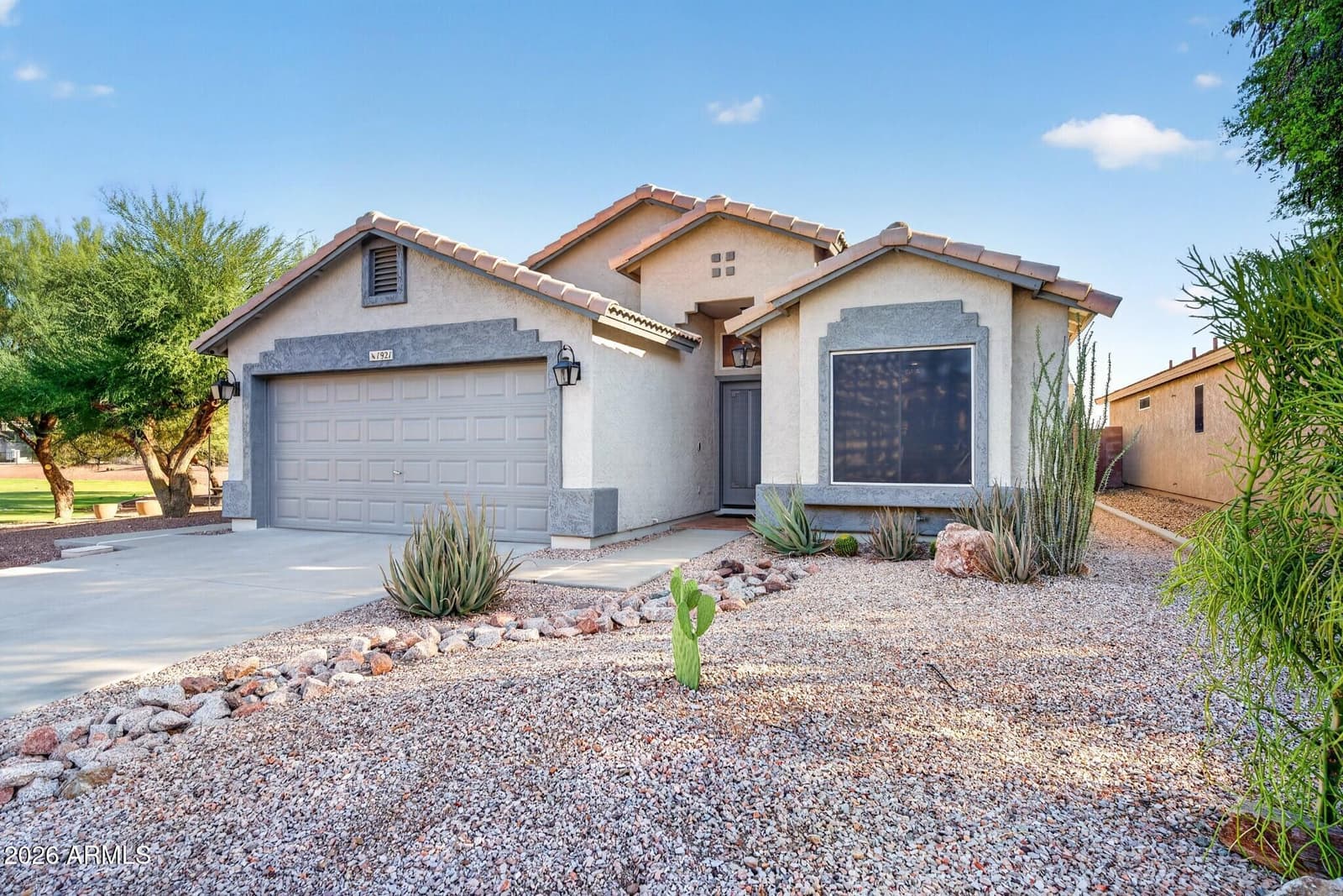 1921 E Siesta Lane, Phoenix, AZ 85024 — photo 3 of 42