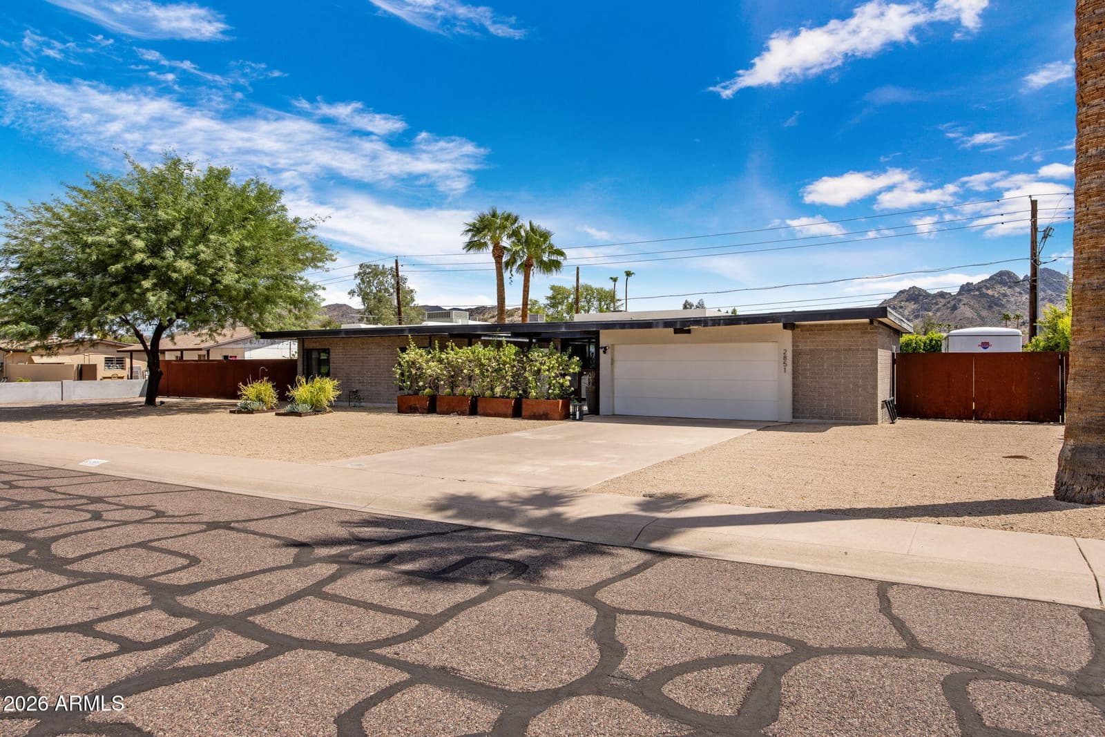 2851 E Turquoise Drive, Phoenix, AZ 85028 — photo 33 of 35