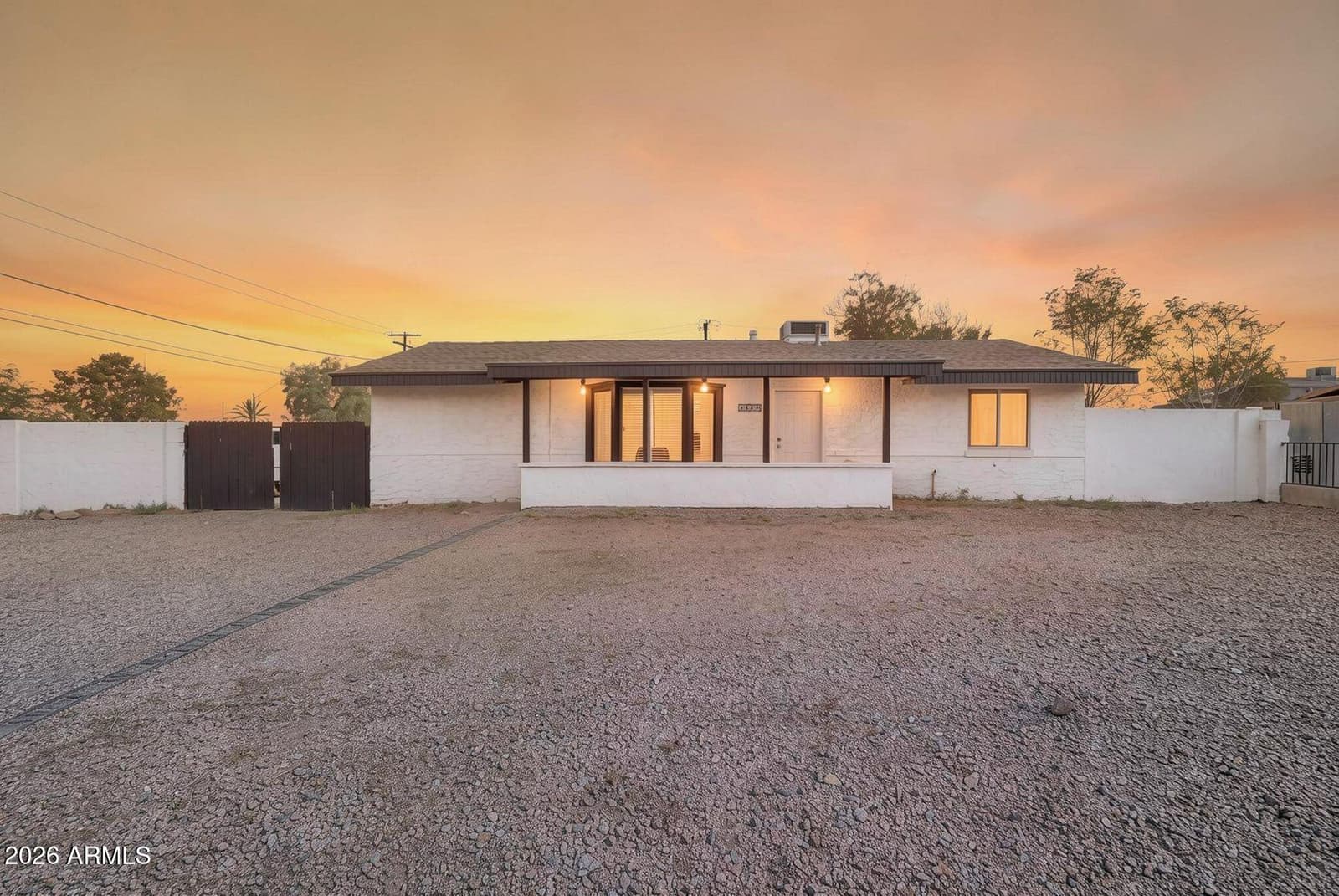 1124 W Cochise Drive, Phoenix, AZ 85021 — photo 1 of 32
