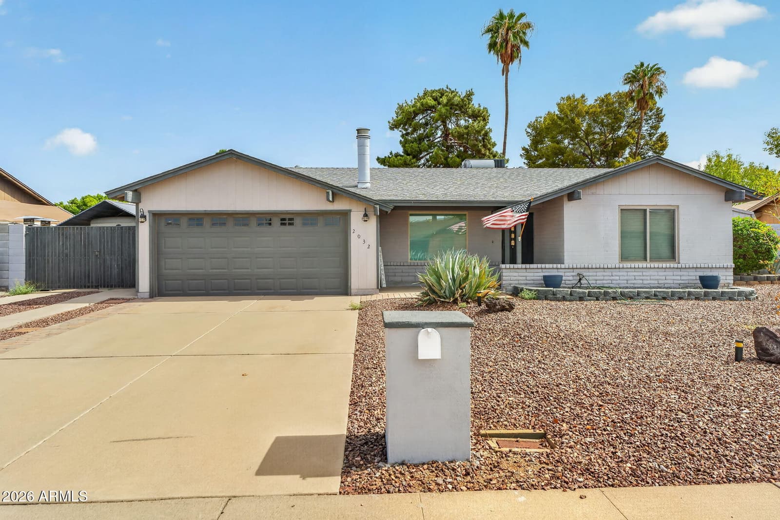 2032 W Meadow Drive, Phoenix, AZ 85023 — photo 4 of 51