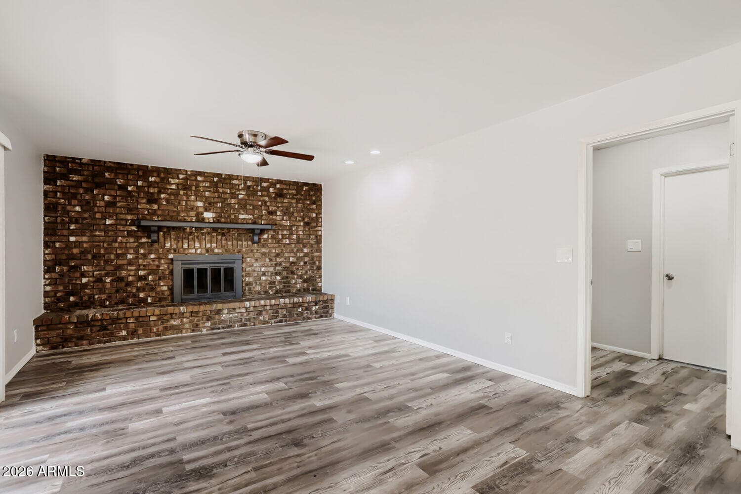 1727 W Villa Theresa Drive, Phoenix, AZ 85023 — photo 13 of 29