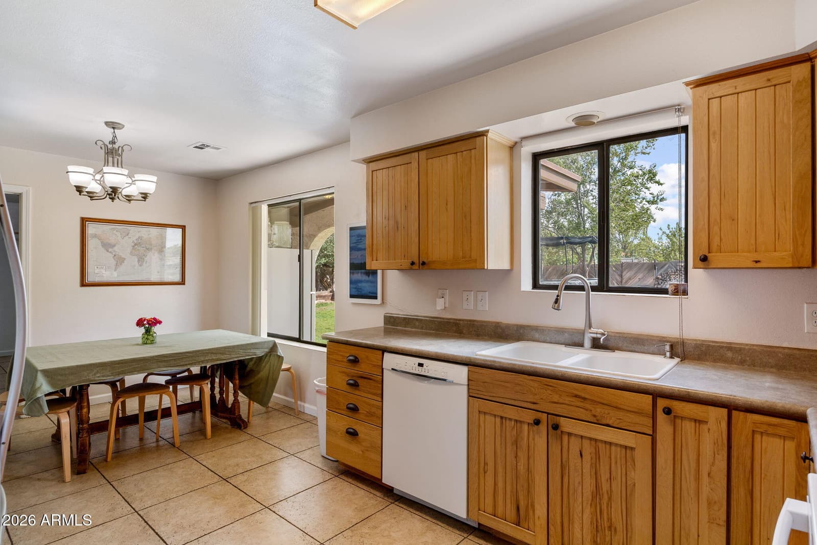 1450 W 6th Street N, St Johns, AZ 85936 — photo 11 of 34
