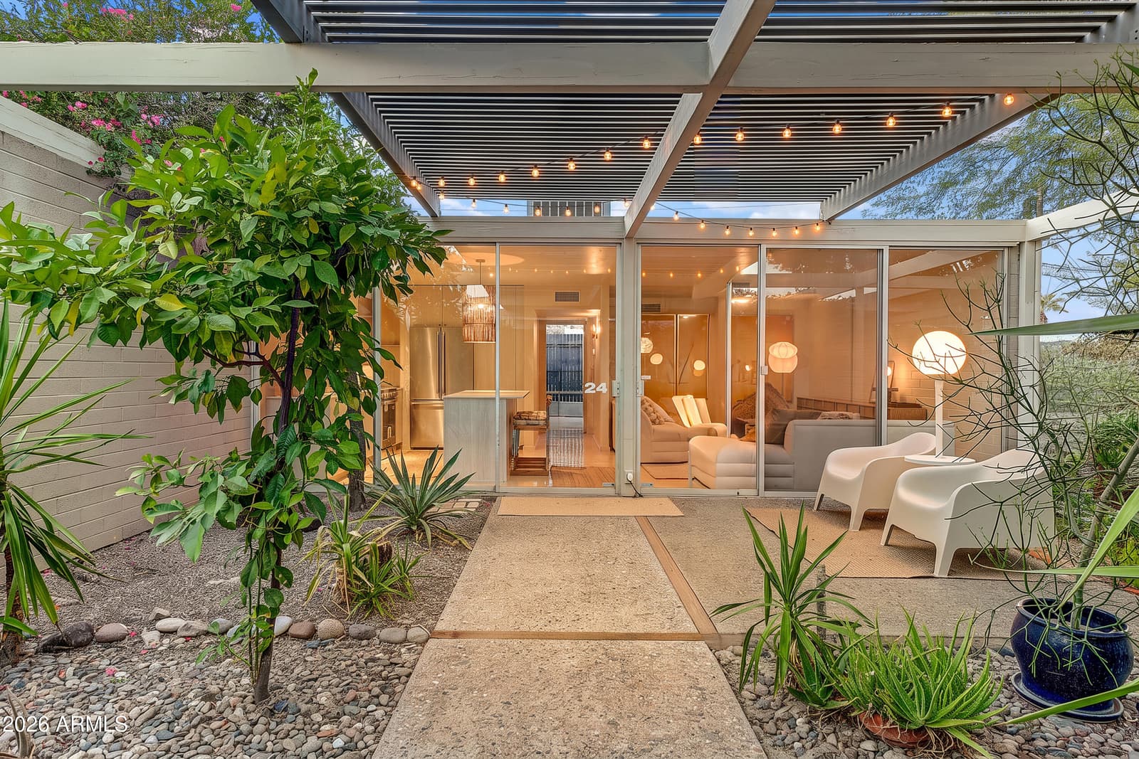 4225 N 36th Street 24, Phoenix, AZ 85018 — photo 1 of 28