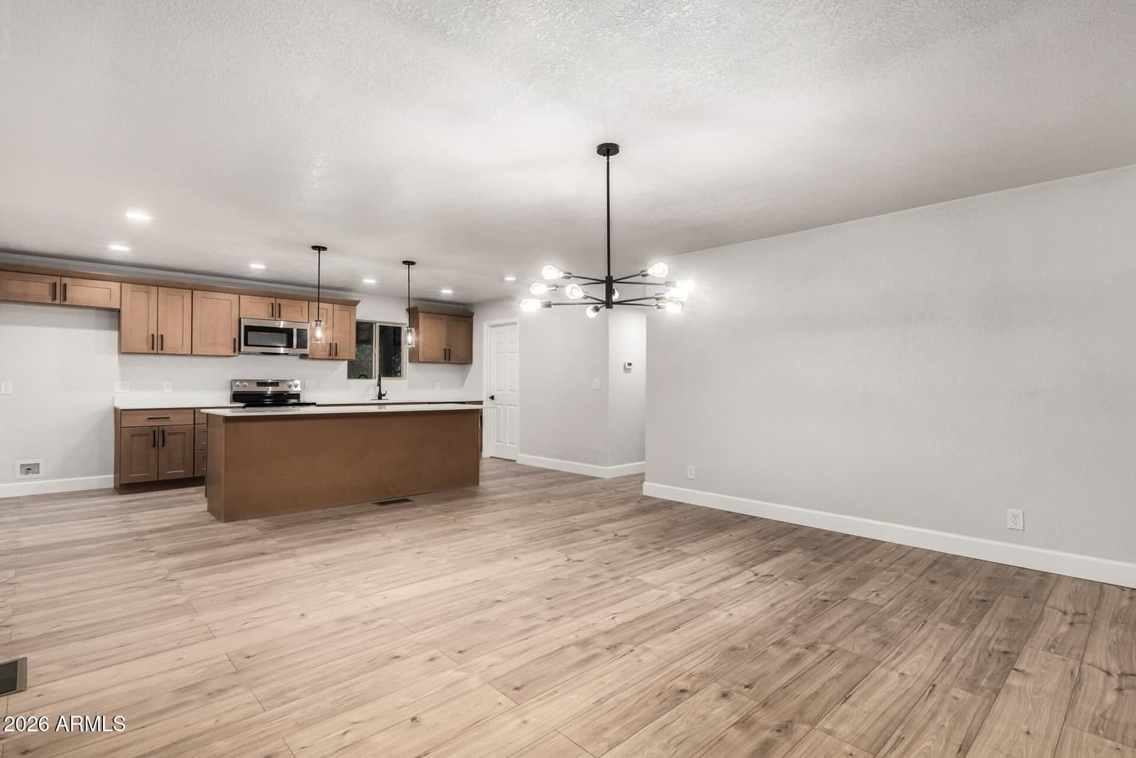 8943 S Emerald Lane, Hereford, AZ 85615 — photo 8 of 41