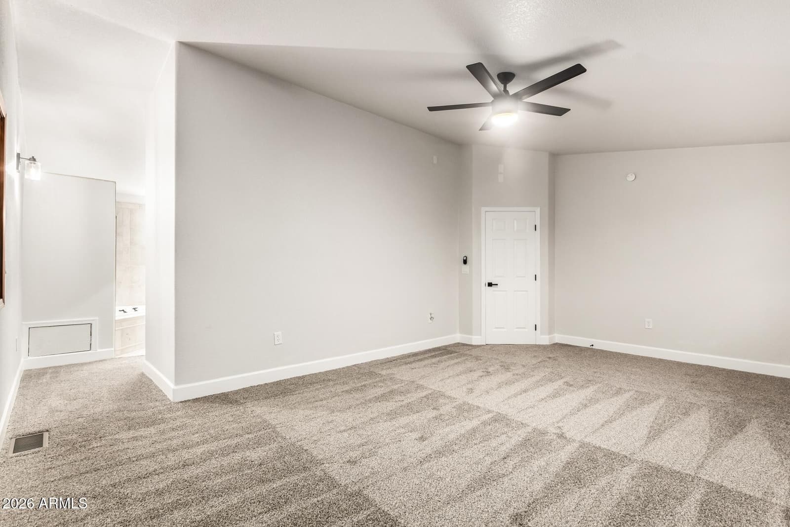 8943 S Emerald Lane, Hereford, AZ 85615 — photo 14 of 41