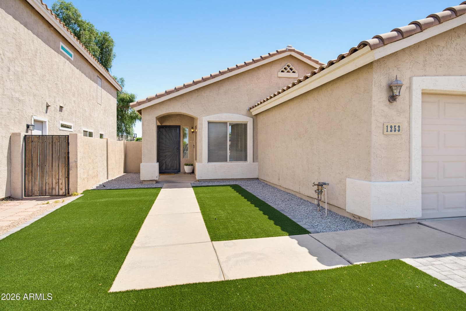1253 S Colonial Drive, Gilbert, AZ 85296 — photo 2 of 36