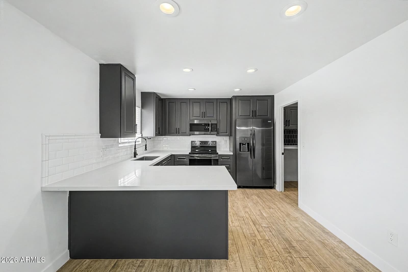 5813 S College Avenue, Tempe, AZ 85283 — photo 14 of 34