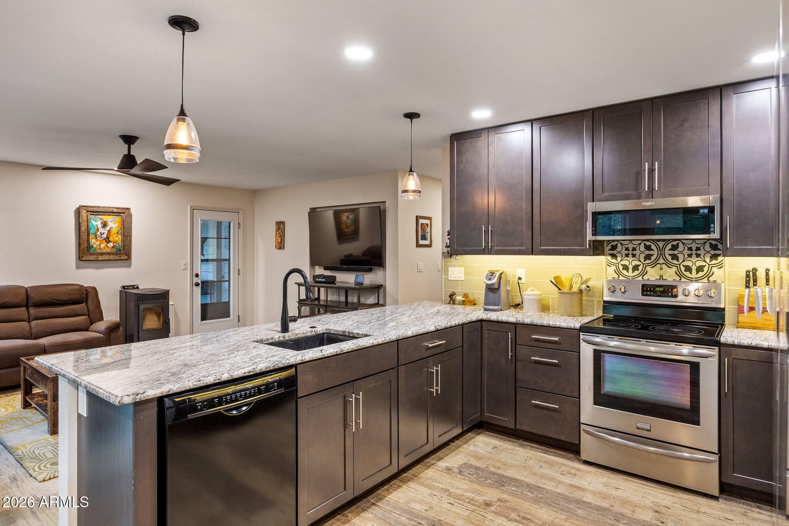 923 Hidden Way, Show Low, AZ 85901 — photo 8 of 19