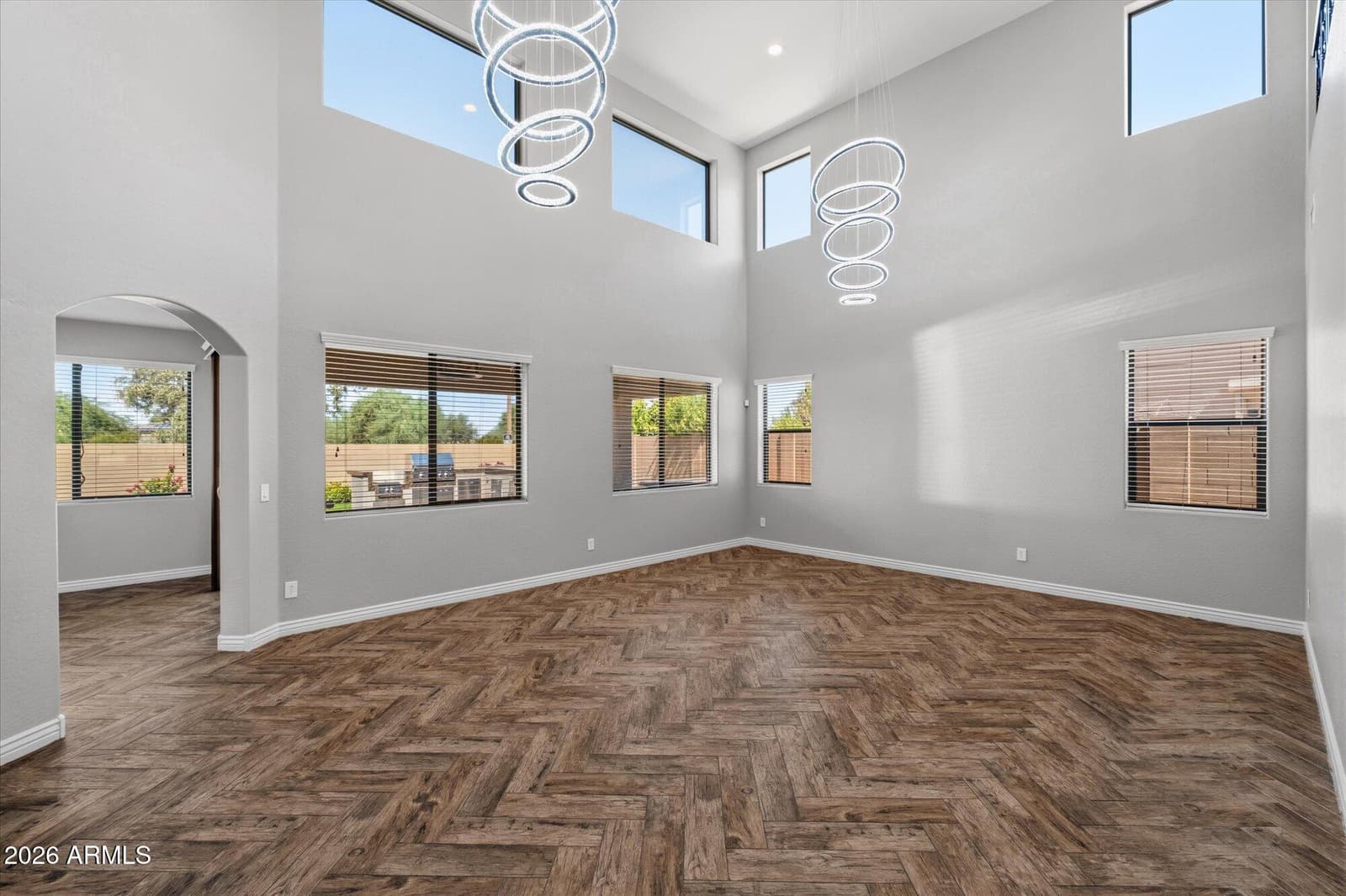 23306 N 40th Place, Phoenix, AZ 85050 — photo 3 of 45