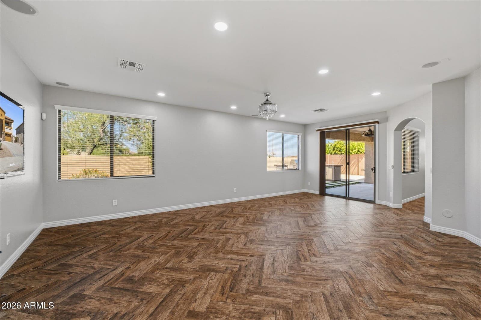 23306 N 40th Place, Phoenix, AZ 85050 — photo 15 of 45