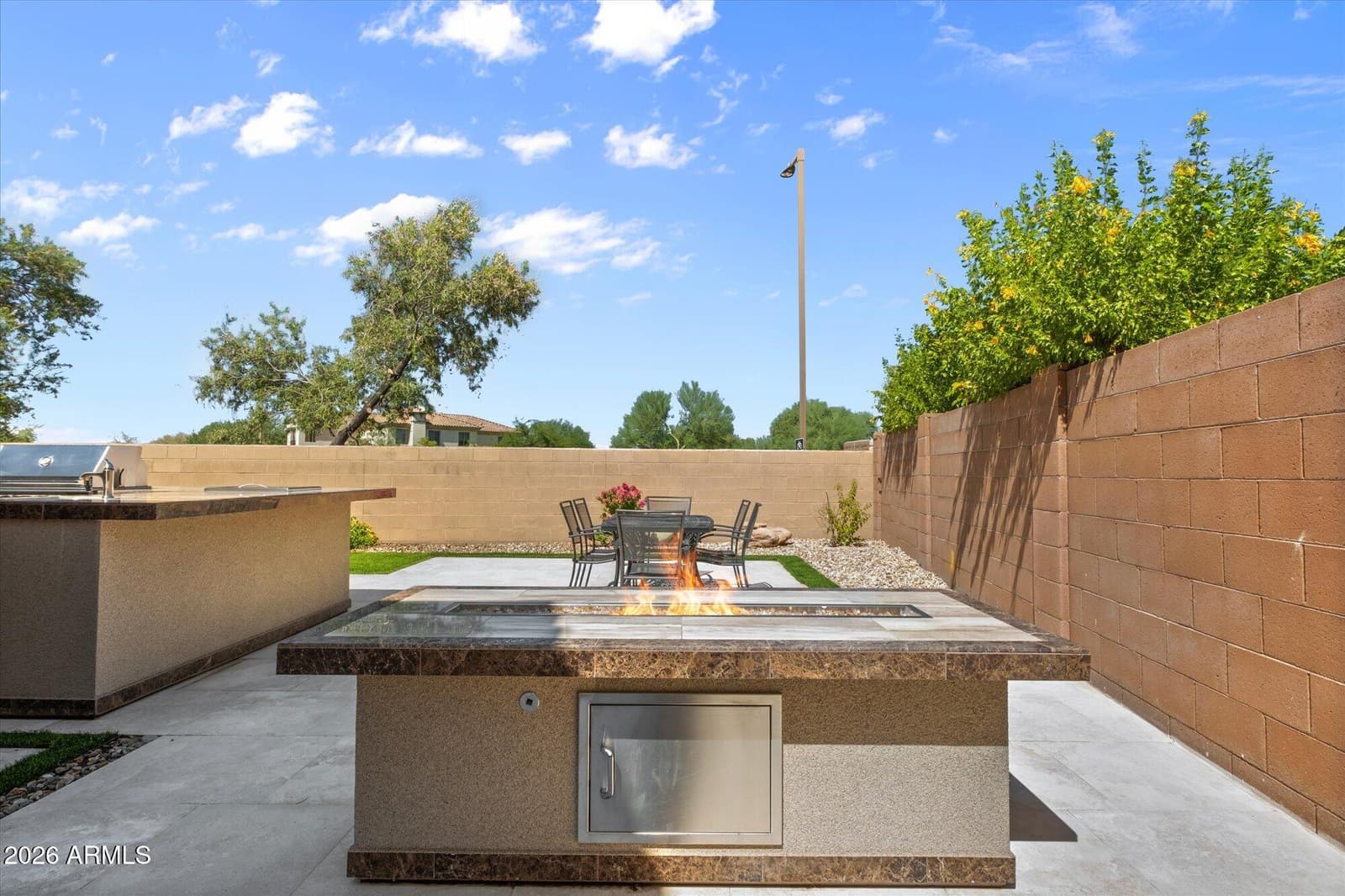 23306 N 40th Place, Phoenix, AZ 85050 — photo 37 of 45