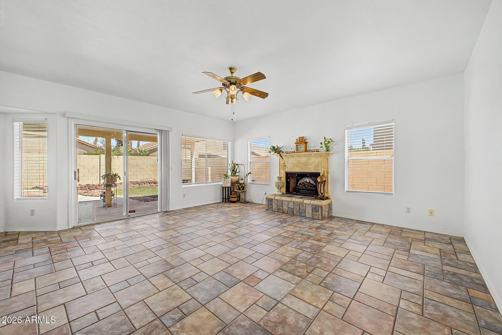 5950 W Park Avenue, Chandler, AZ 85226 — photo 9 of 43