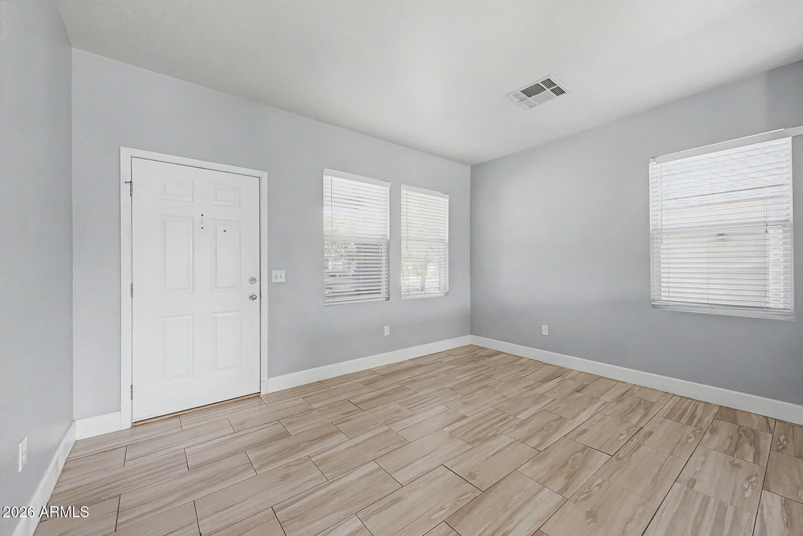 2619 W Jasper Avenue, Apache Junction, AZ 85120 — photo 4 of 42