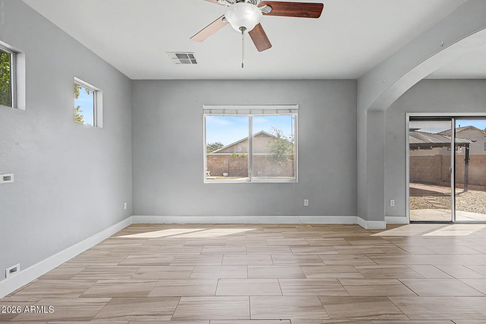 2619 W Jasper Avenue, Apache Junction, AZ 85120 — photo 2 of 42