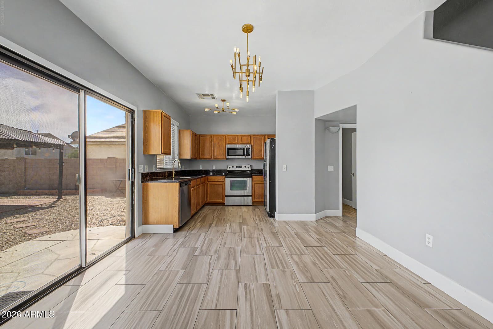 2619 W Jasper Avenue, Apache Junction, AZ 85120 — photo 10 of 42