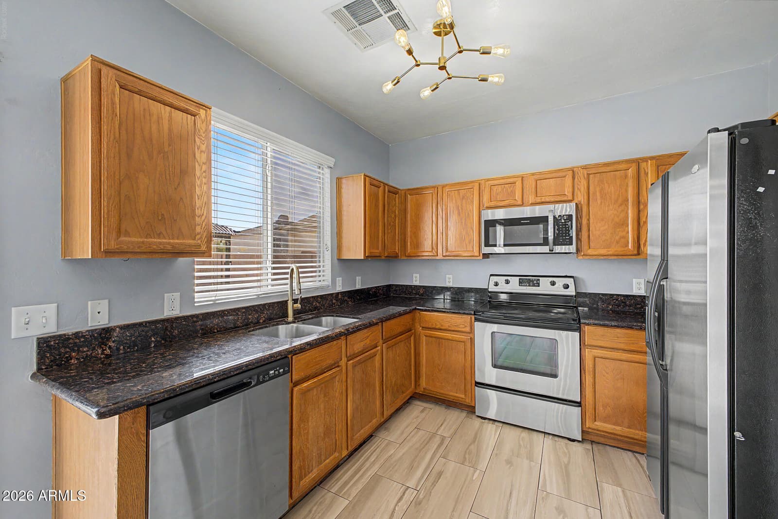 2619 W Jasper Avenue, Apache Junction, AZ 85120 — photo 13 of 42
