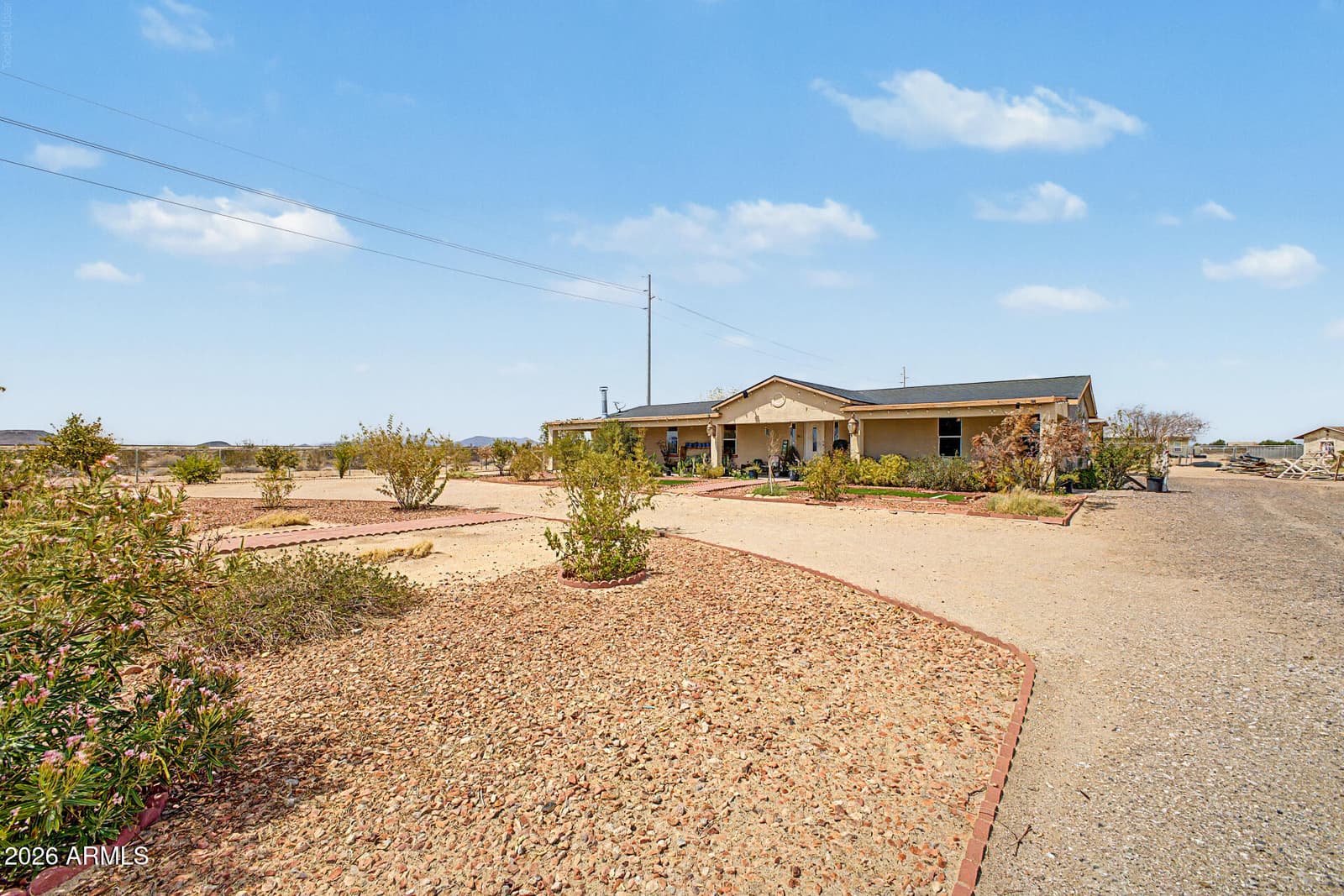 35430 W Steinway Drive, Arlington, AZ 85322 — photo 5 of 36