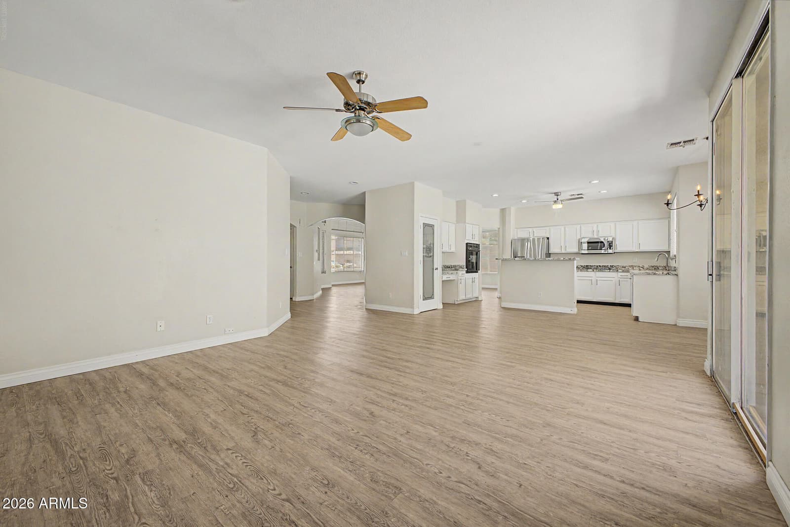 16018 S 9th Place, Phoenix, AZ 85048 — photo 13 of 54