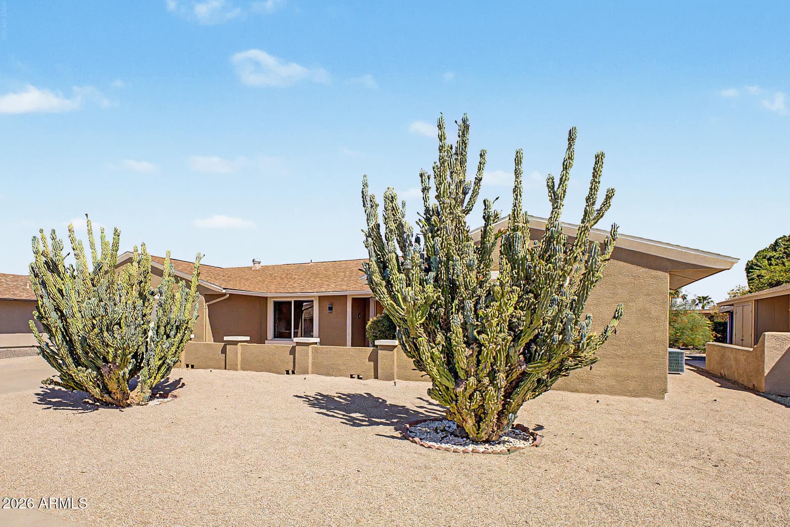 10014 W Oak Ridge Drive, Sun City, AZ 85351 — photo 6 of 32