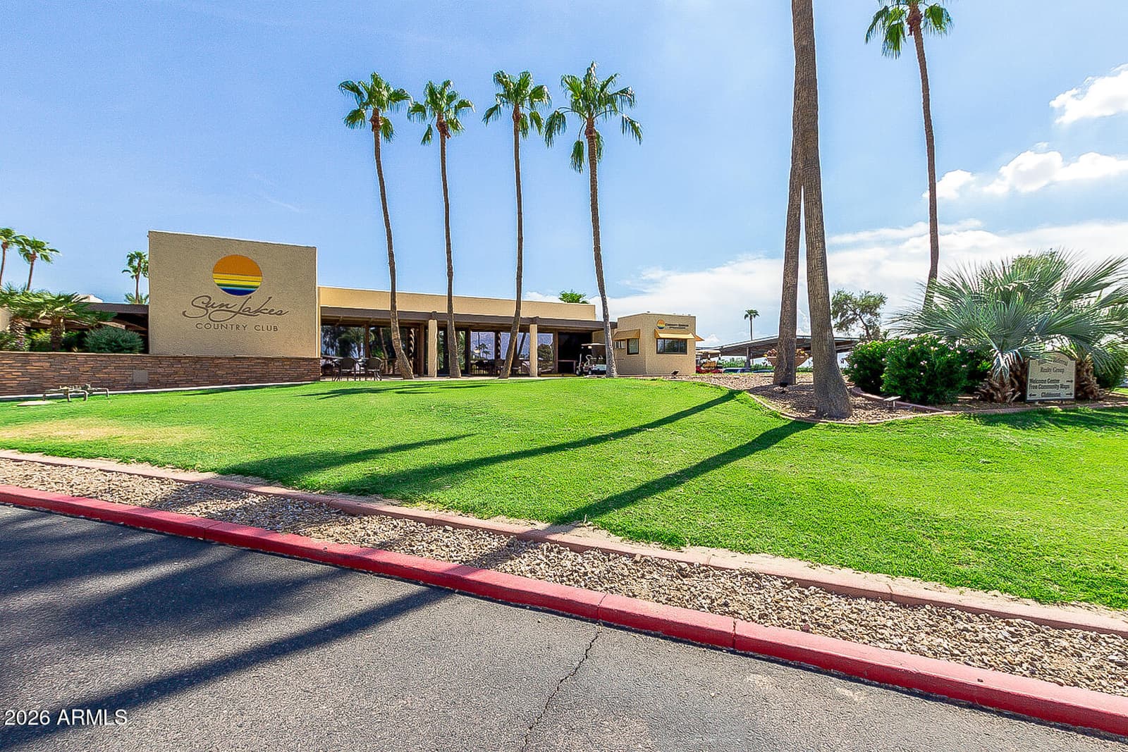 25621 S Illinois Avenue, Sun Lakes, AZ 85248 — photo 48 of 67