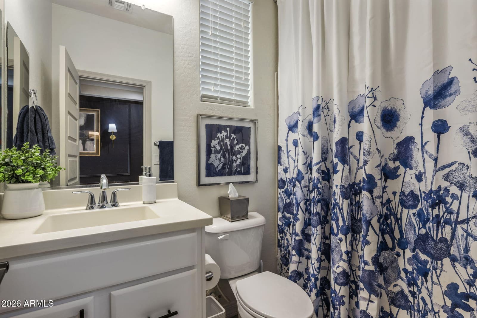 5386 S Mariposa Drive, Gilbert, AZ 85298 — photo 5 of 51