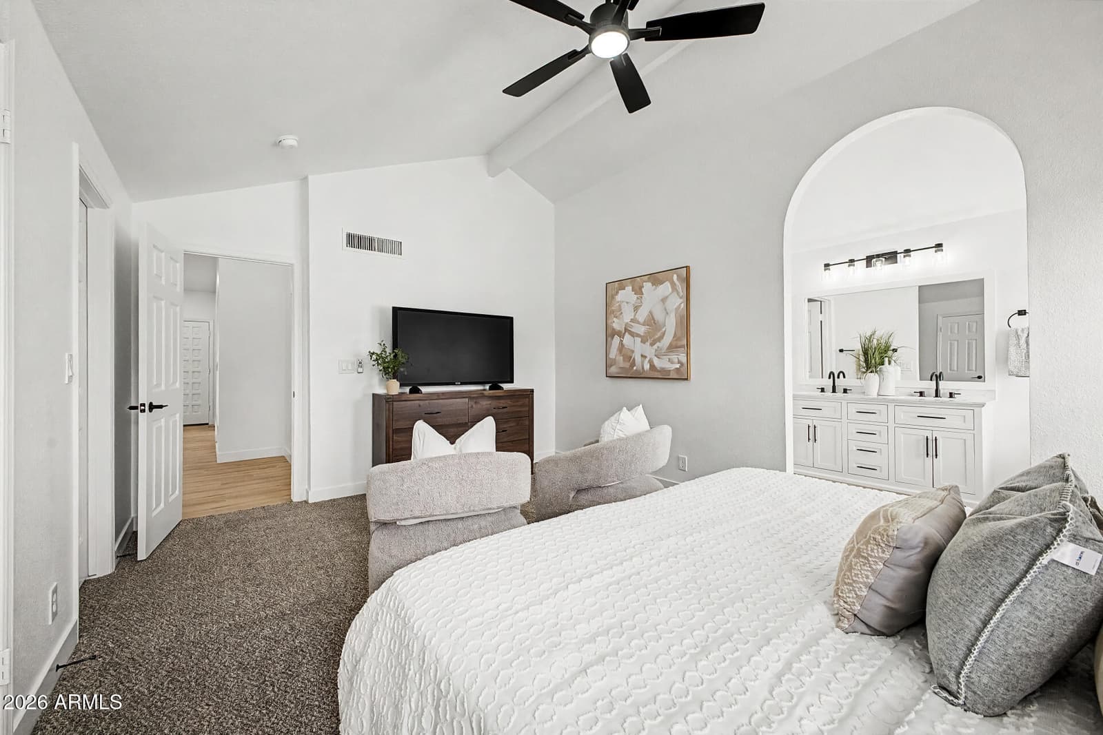 685 E Linda Lane, Gilbert, AZ 85234 — photo 16 of 31