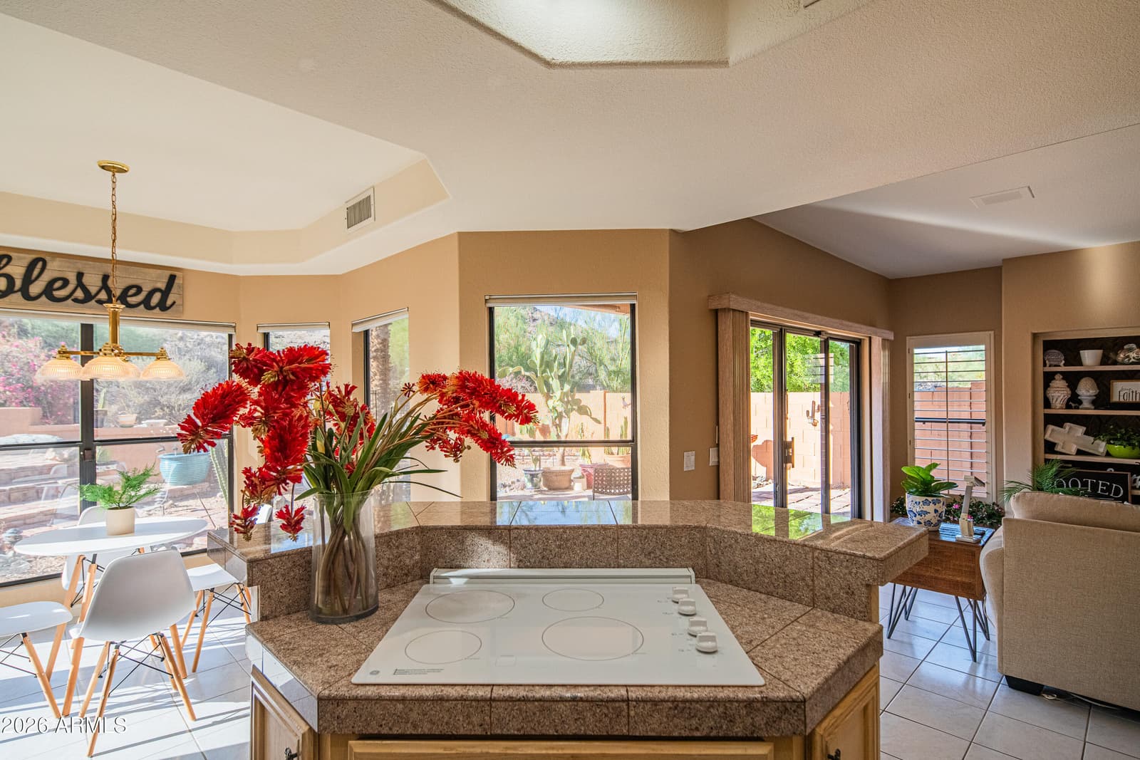 1054 E Shangri La Road, Phoenix, AZ 85020 — photo 12 of 35
