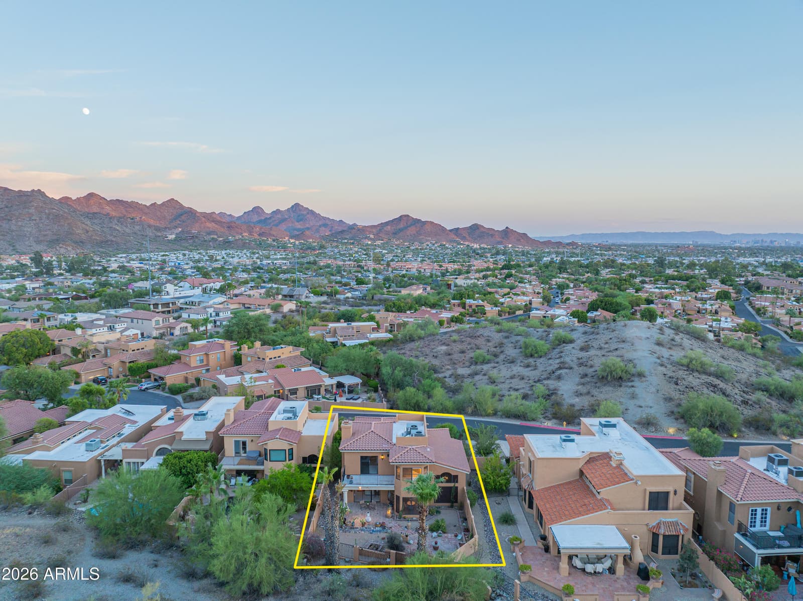 1054 E Shangri La Road, Phoenix, AZ 85020 — photo 32 of 35