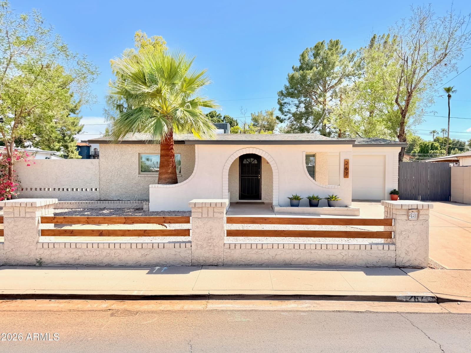 267 W Hillside Street, Mesa, AZ 85201 — photo 1 of 42