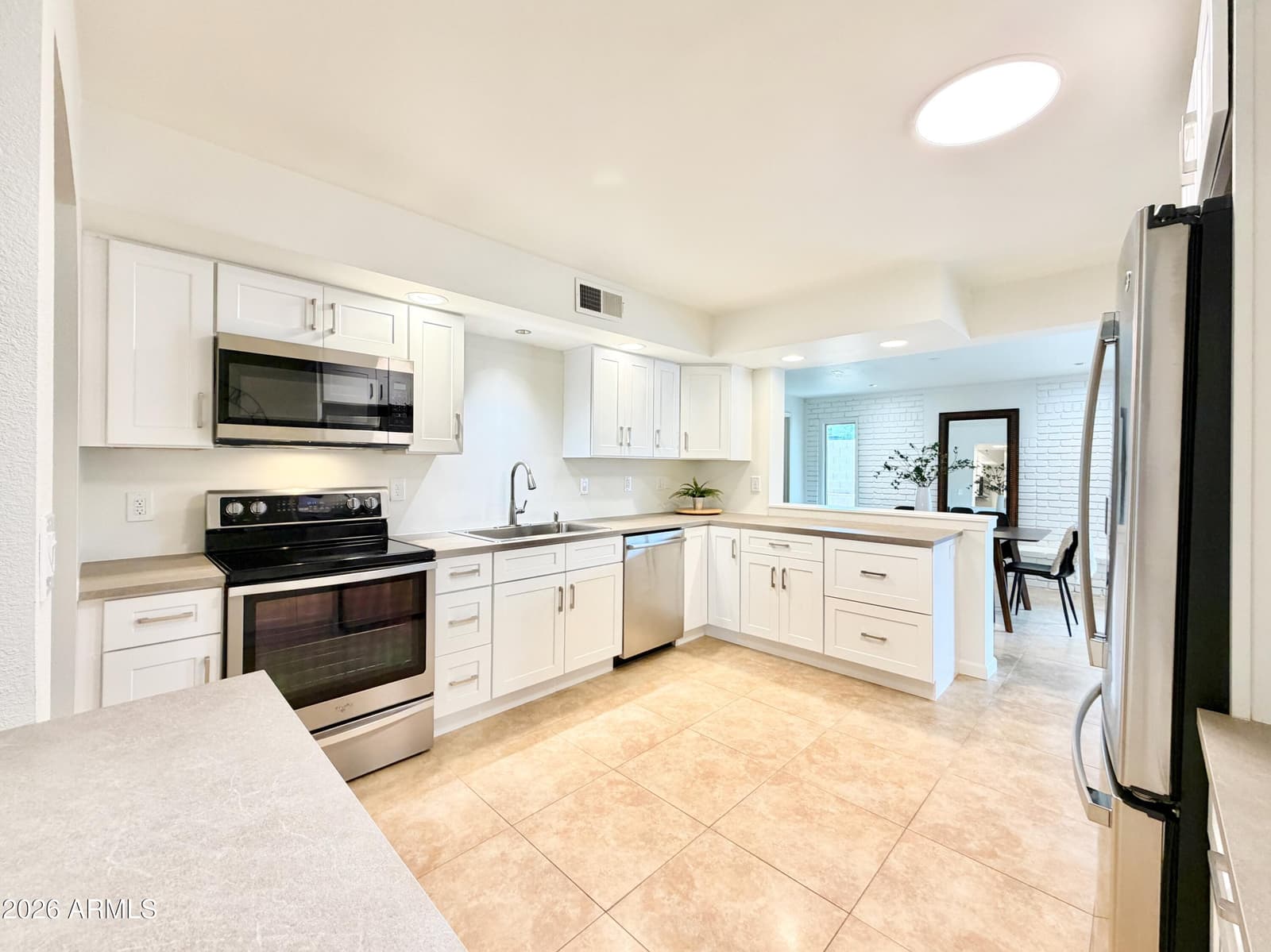 267 W Hillside Street, Mesa, AZ 85201 — photo 10 of 42
