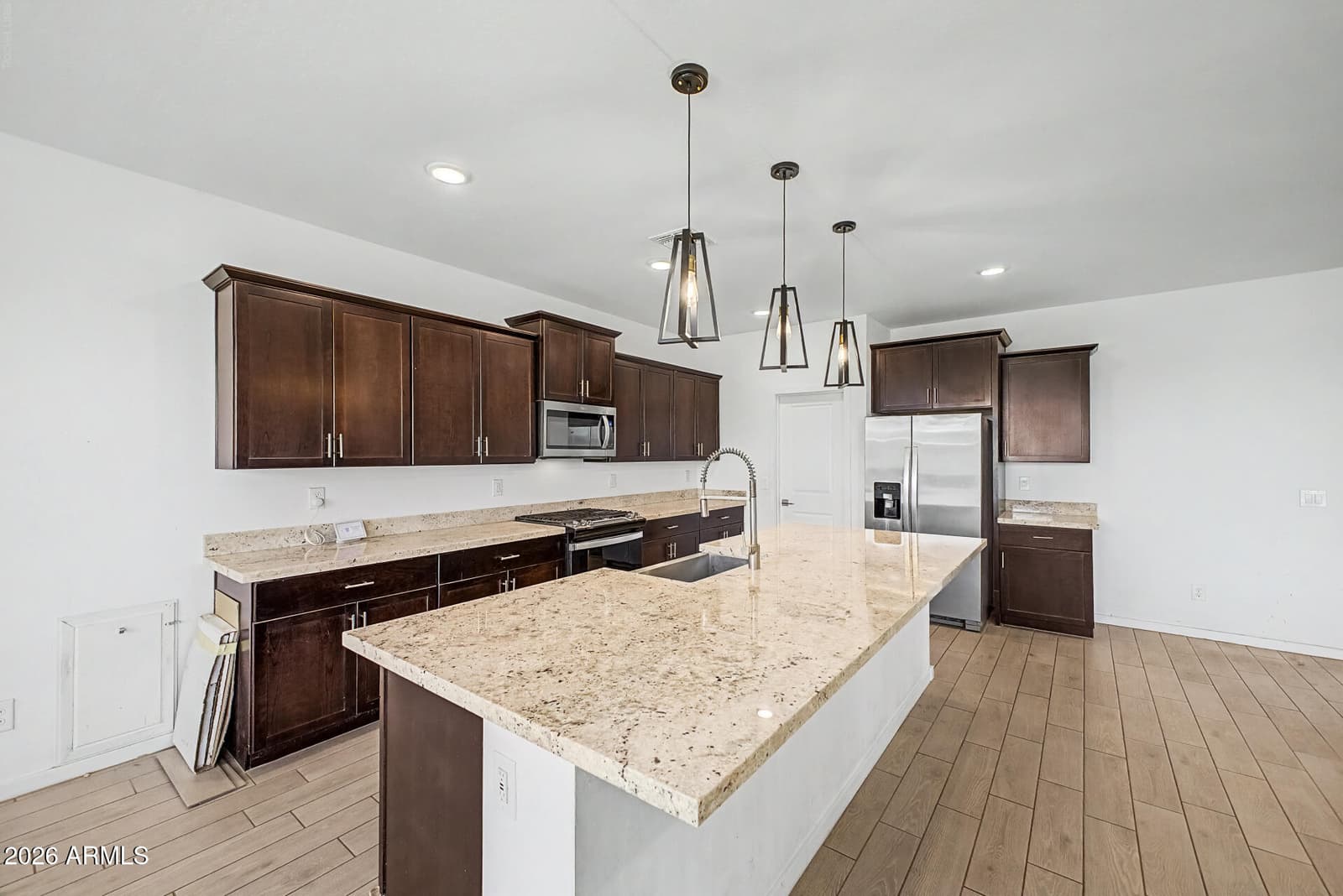 362 S San Vicente Lane, Casa Grande, AZ 85194 — photo 10 of 38