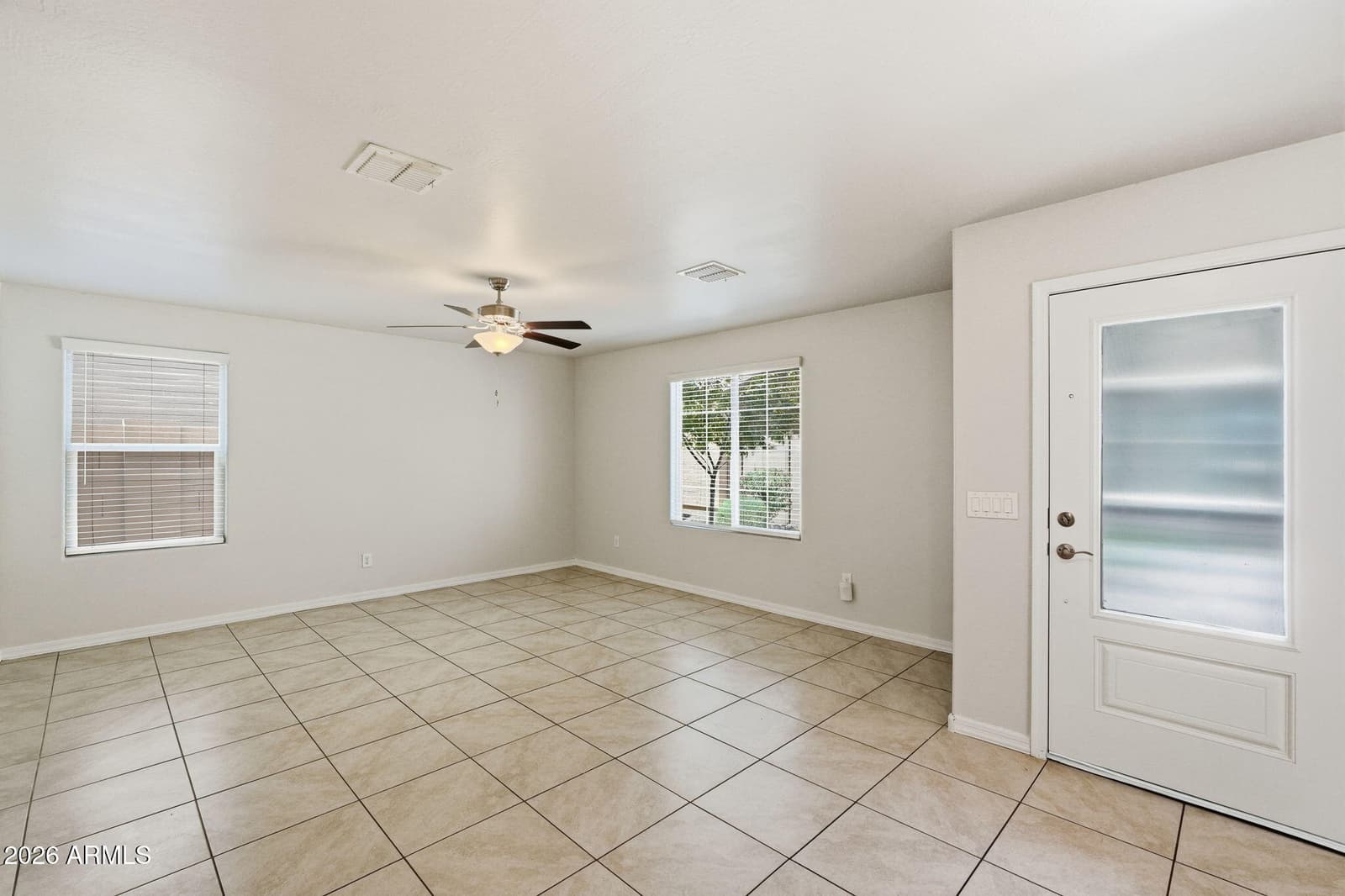 3933 S 82nd Drive, Phoenix, AZ 85043 — photo 5 of 47