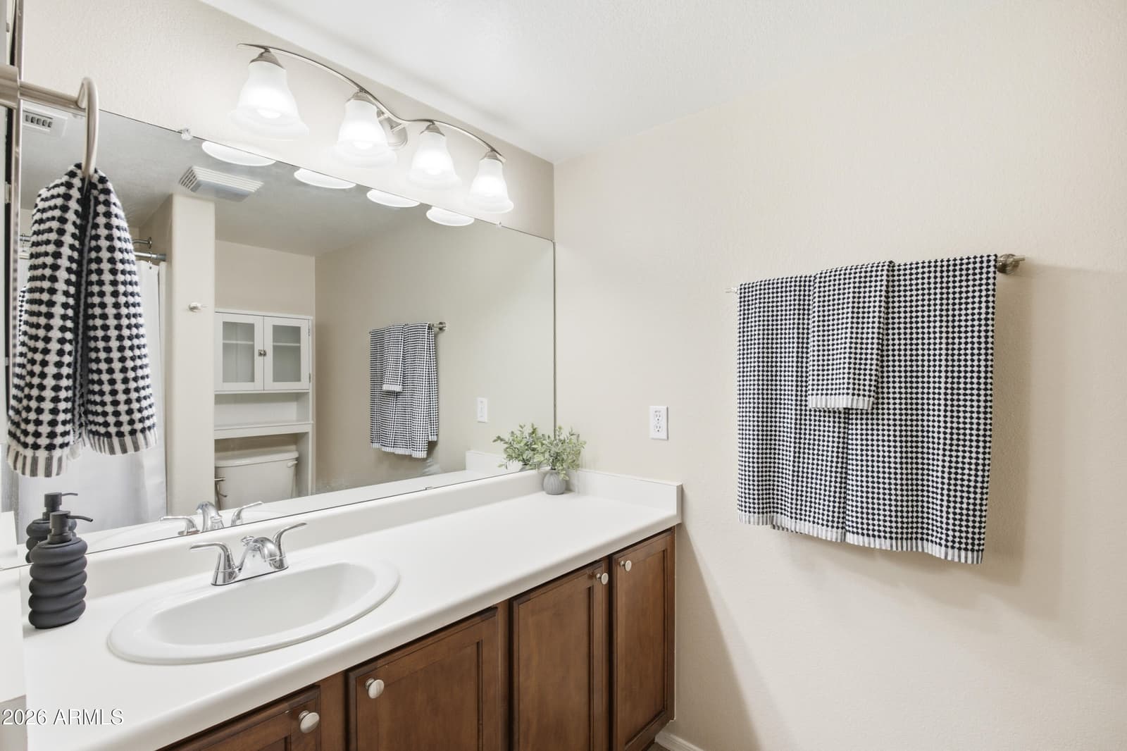 240 W Juniper Avenue 1234, Gilbert, AZ 85233 — photo 13 of 35