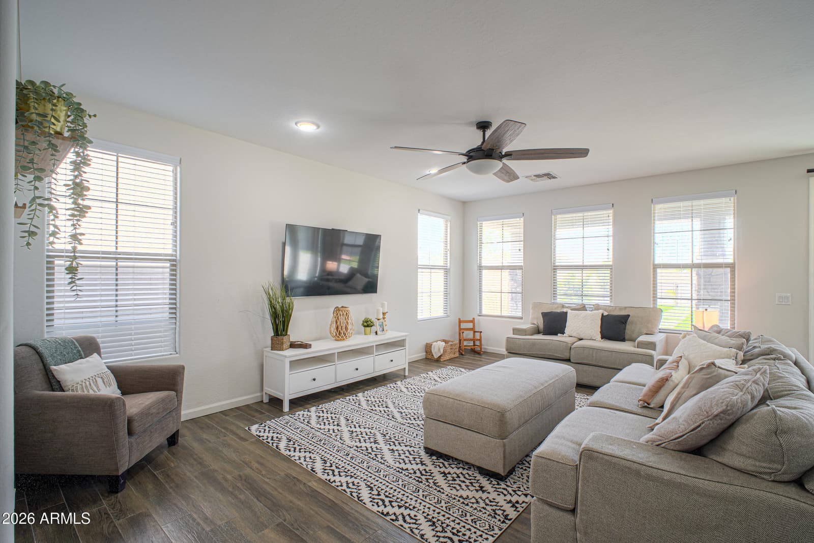 6757 S Tucana Lane, Gilbert, AZ 85298 — photo 10 of 76
