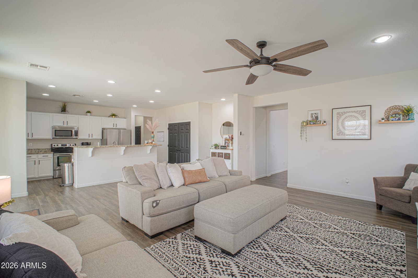 6757 S Tucana Lane, Gilbert, AZ 85298 — photo 12 of 76