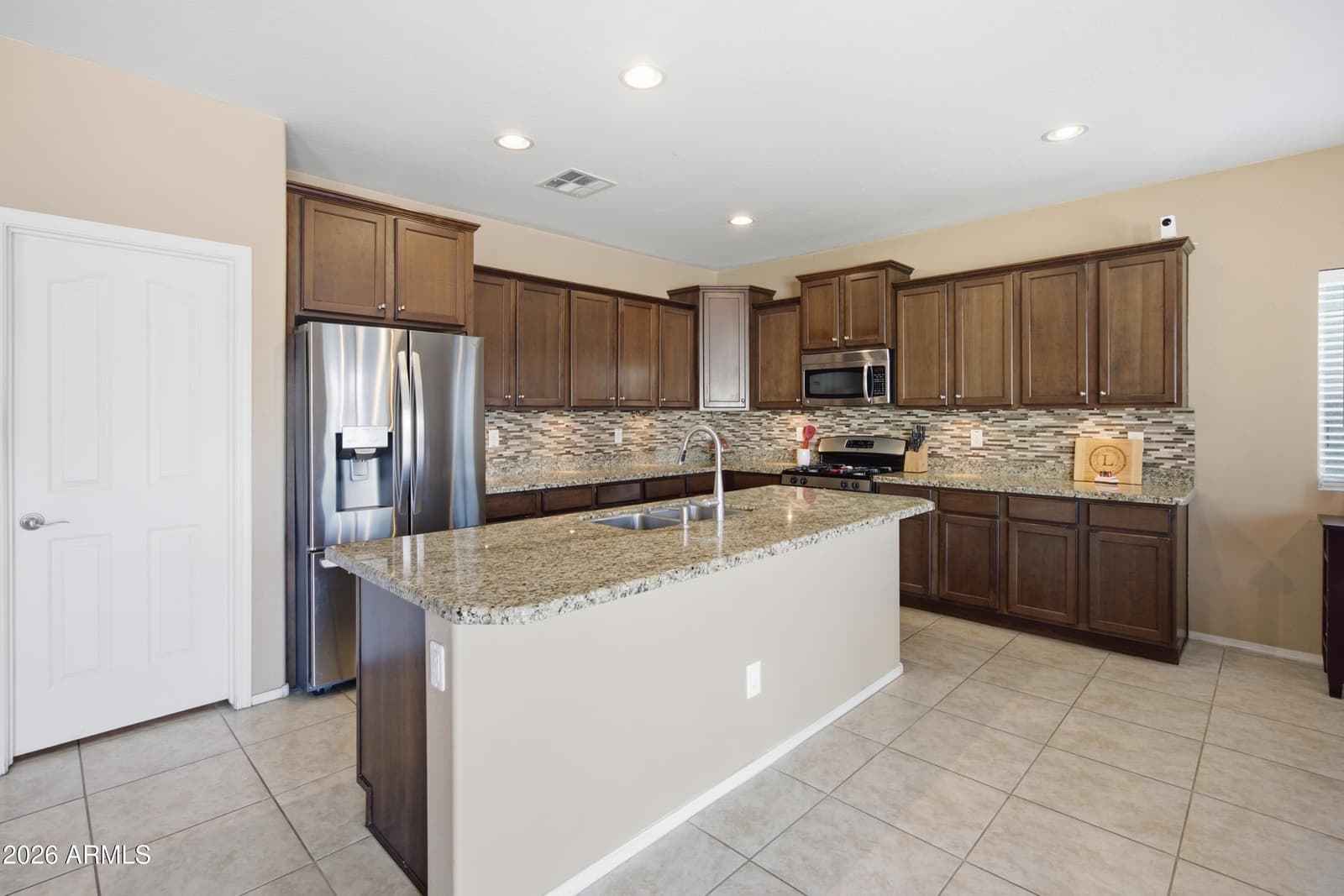 11716 W Rio Vista Lane, Avondale, AZ 85323 — photo 2 of 18