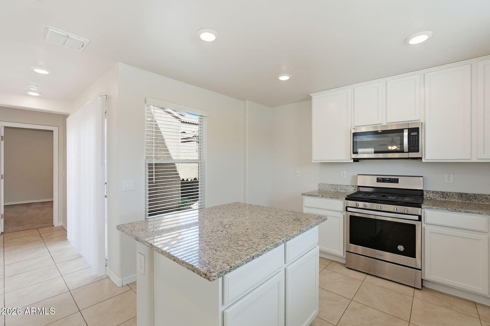 3935 S 82nd Drive, Phoenix, AZ 85043 — photo 10 of 37