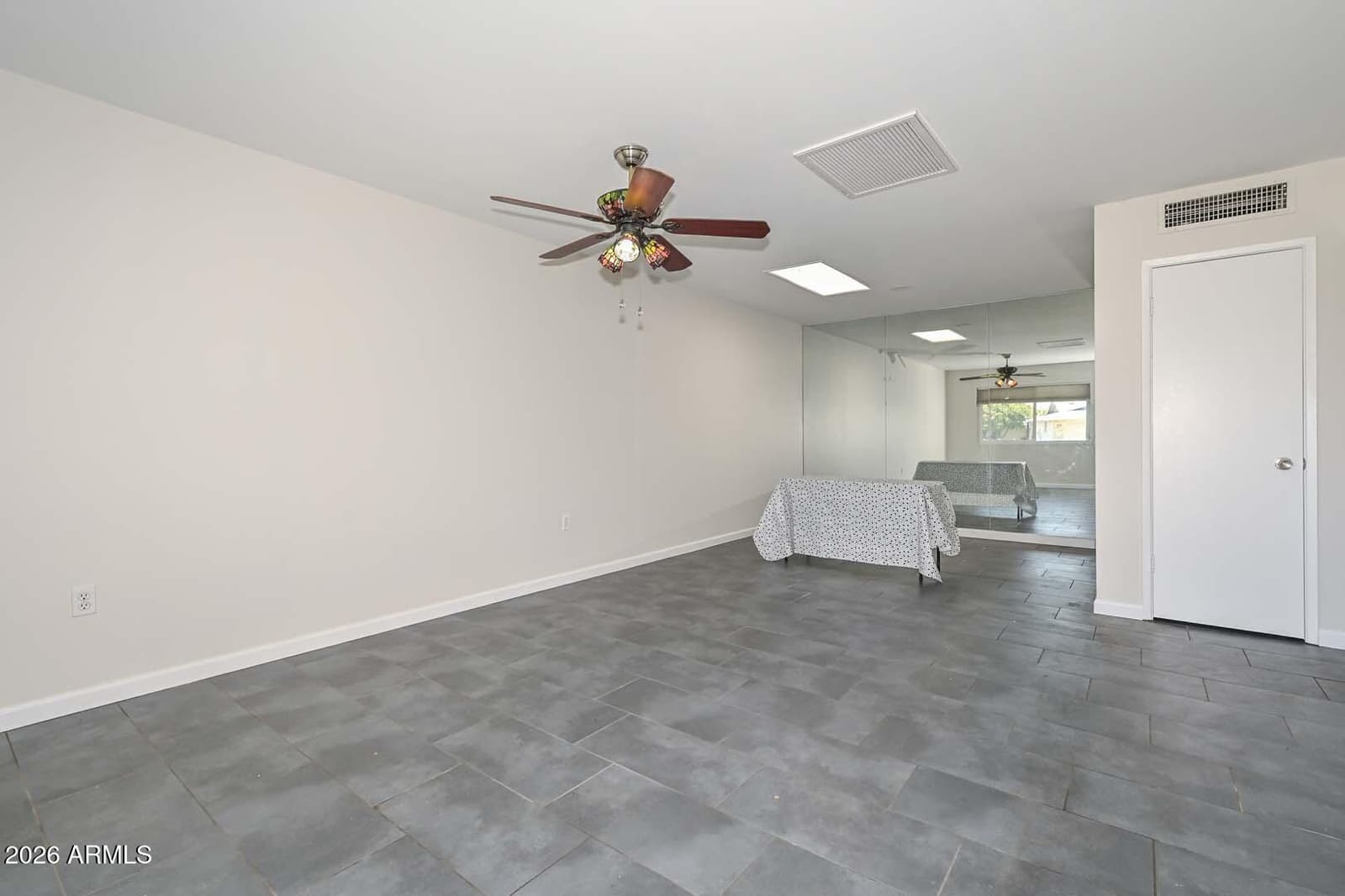 9237 N 111th Avenue, Sun City, AZ 85351 — photo 4 of 40