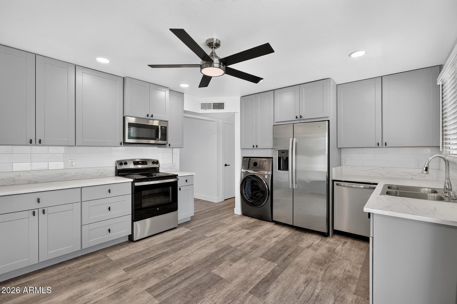 2501 E Karen Drive, Phoenix, AZ 85032 — photo 12 of 51