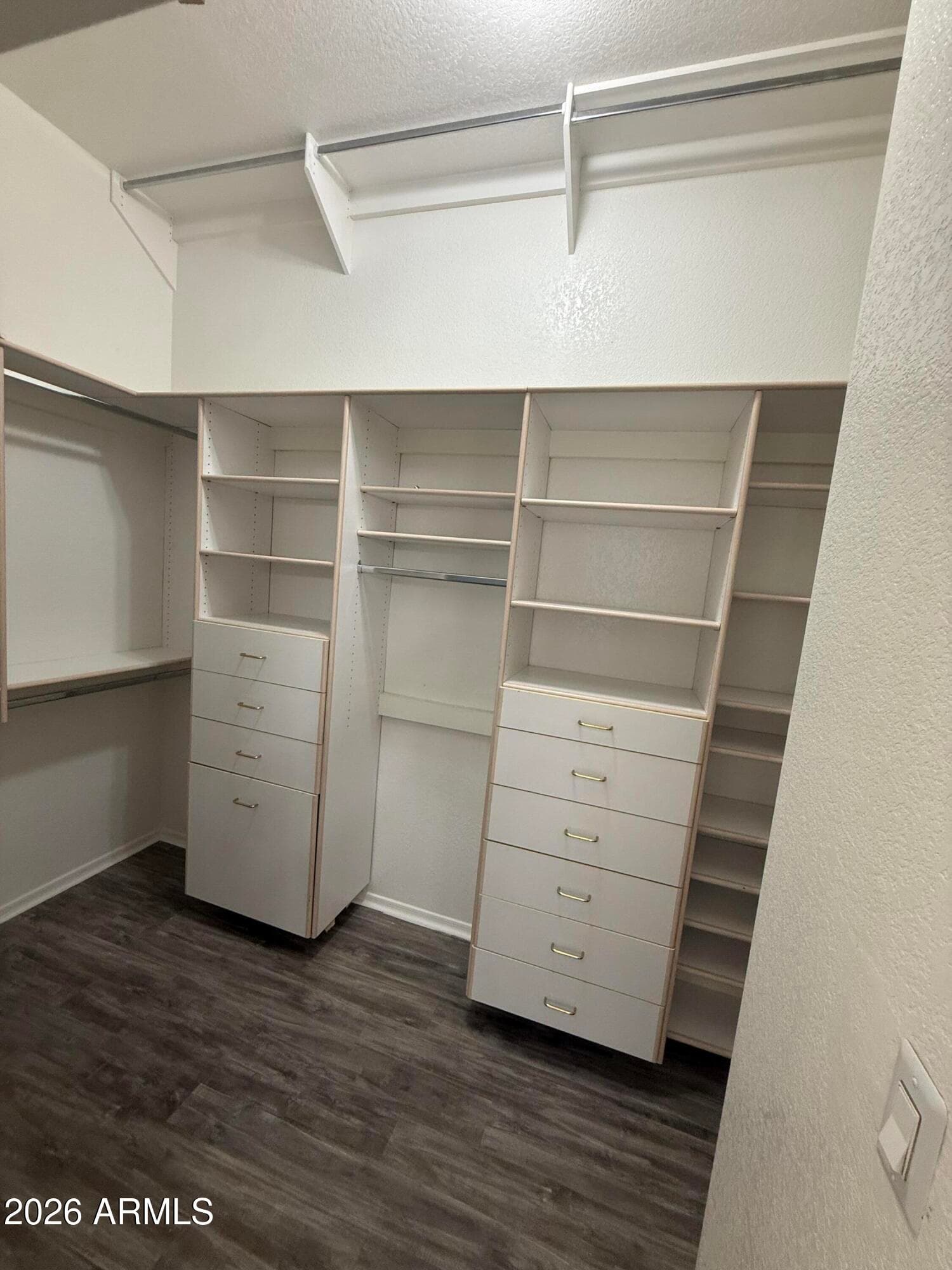 312 W Angela Drive, Phoenix, AZ 85023 — photo 11 of 21