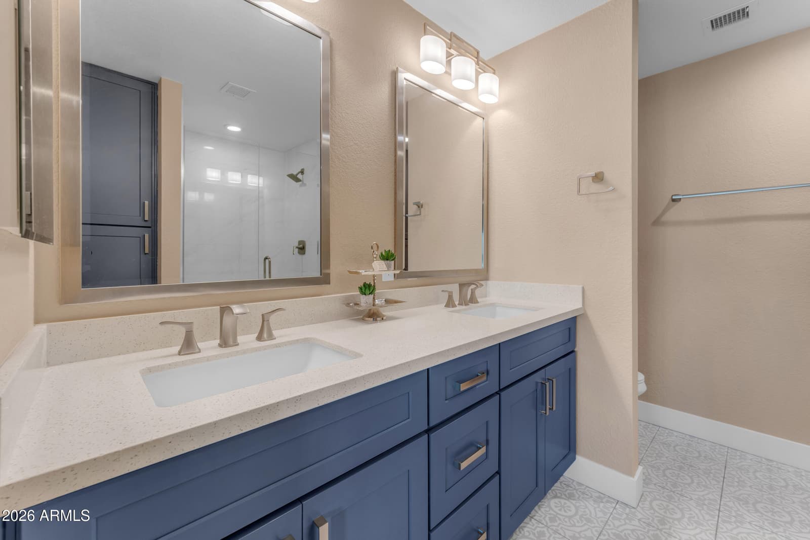 521 S Marina Drive, Gilbert, AZ 85233 — photo 18 of 115